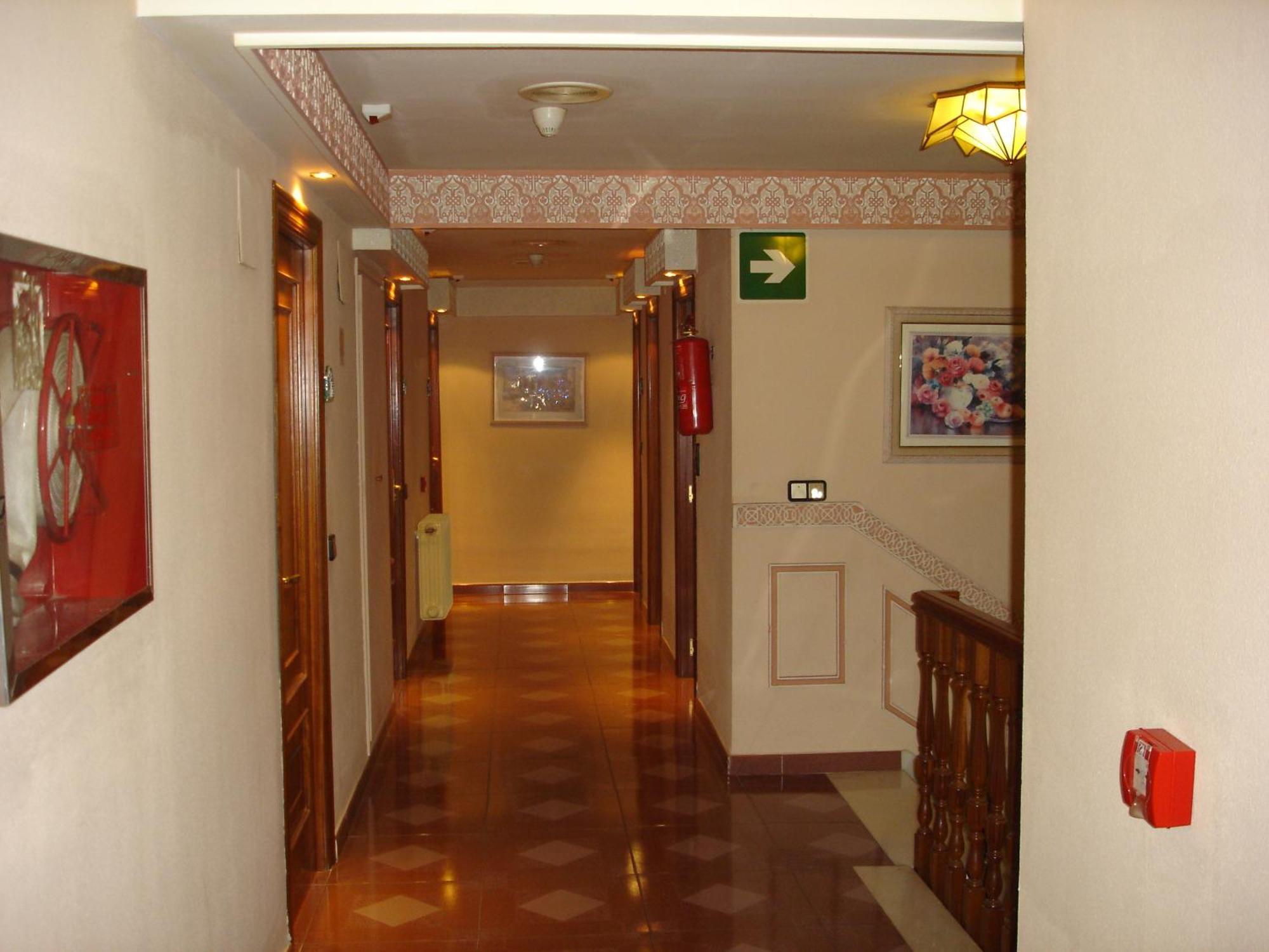 Hotel Vista Nevada Darro エクステリア 写真