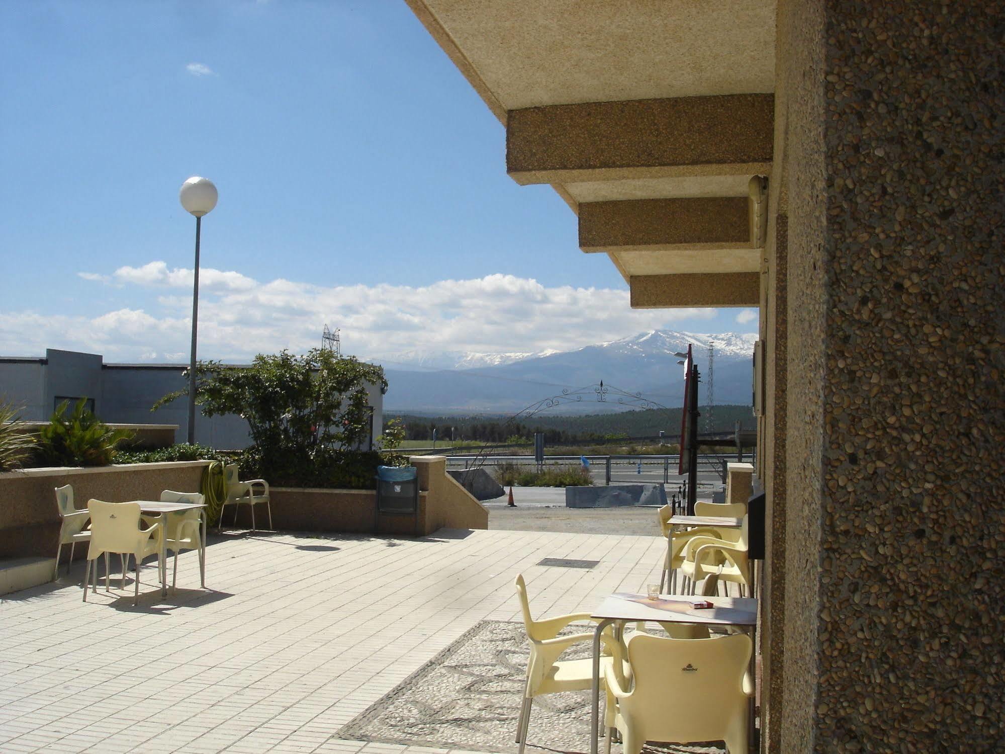 Hotel Vista Nevada Darro エクステリア 写真